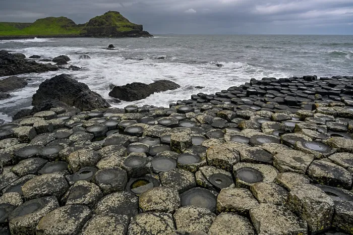 Framed Print : RF - Basalt hexagonal rocks at the Giant's Causeway, UNESCO World Heritage Site, County Antrim, Northern Ireland, UK