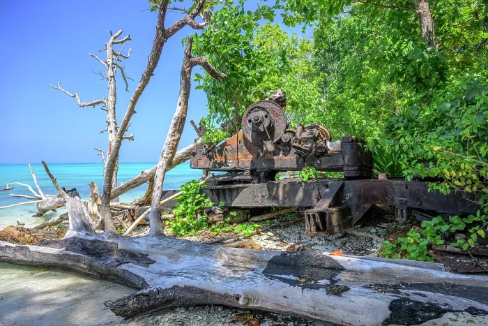 Framed Print : Rusty remains of a large WW2 gun on the beach, Emirau Island, New Ireland Province, Papua New Guinea. December, 2023 Framed Print : Rusty remains of a large WW2 gun on the beach, Emirau Island, New Ireland Province, Papua New Guinea. December, 2023