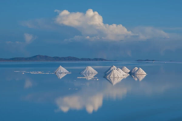 Salt cones on the Salar de Uyuni, Bolivia. March. The Salar is the worlds largest salt flat