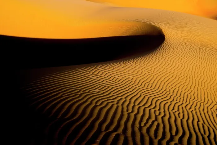 Framed Print : Sand dunes in Rub Al Khali Empty Quarter desert, Liwa, Abu Dhabi, UAE. February, 2014 Framed Print : Sand dunes in Rub Al Khali Empty Quarter desert, Liwa, Abu Dhabi, UAE. February, 2014
