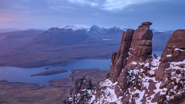 Sandstone pinnacles and view of lochs below, Stac Pollaidh Inverpolly, Highlands of Scotland