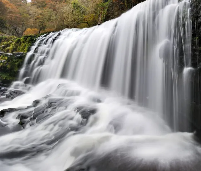 Framed Print : Sgwd Isaf Clun-gwyn waterfall. Ystradfellte, Brecon Beacons National Park, Wales Framed Print : Sgwd Isaf Clun-gwyn waterfall. Ystradfellte, Brecon Beacons National Park, Wales
