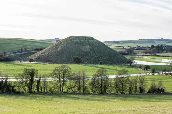 Framed Print : Silbury Hill, the largest artificial chalk mound in Europe dated to the Neolithic Period, surrounded with floodwater from the River Kennet, Avebury World Heritage Site, Wiltshire Framed Print : Silbury Hill, the largest artificial chalk mound in Europe dated to the Neolithic Period, surrounded with floodwater from the River Kennet, Avebury World Heritage Site, Wiltshire