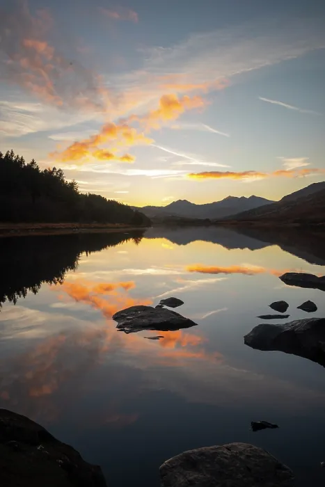 Framed Print : Snowdon / Yr Wyddfa and Snowdon Horseshoe reflections at sunset from Llynnau Mymbyr, Eryri National Park / Snowdonia, North Wales, UK. November, 2024 Framed Print : Snowdon / Yr Wyddfa and Snowdon Horseshoe reflections at sunset from Llynnau Mymbyr, Eryri National Park / Snowdonia, North Wales, UK. November, 2024