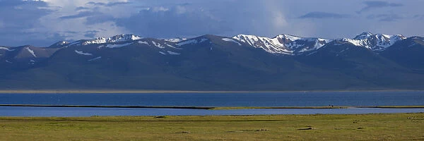 Song-Kul Lake, Karatal-Japyryk State Nature Reserve, Tian Shan mountains, Kyrgyzstan