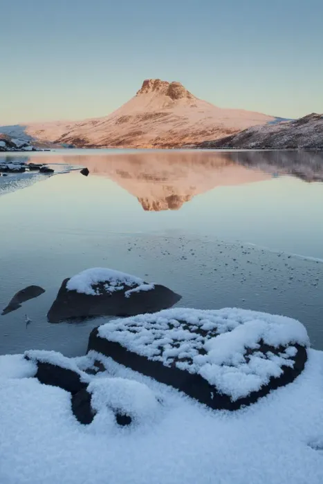 Framed Print : Stac Pollaidh at dawn with Loch Lurgainn in foreground, Coigach, Wester Ross, Scotland