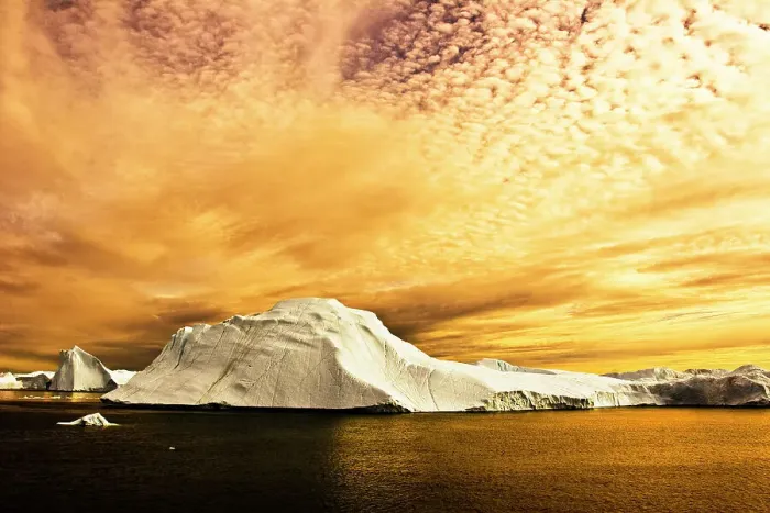 Framed Print : Sunset over iceberg. Jakobshavn, Ilulissat, Kangia, Icefjord, Greenland. August 2006 Framed Print : Sunset over iceberg. Jakobshavn, Ilulissat, Kangia, Icefjord, Greenland. August 2006