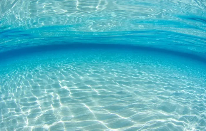 Framed Print : Underwater scene where light and water interplay on a shallow sand bank, Grand Cayman