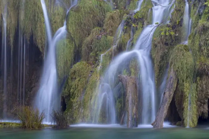 Framed Print : Water cascading over naturally formed tufa dam Framed Print : Water cascading over naturally formed tufa dam