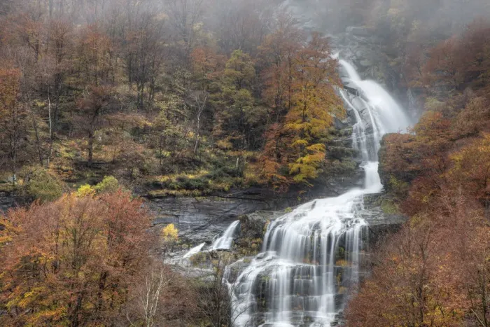 Framed Print : Waterfall in the Verzasca River, Canton Tessin, Switzerland, November Framed Print : Waterfall in the Verzasca River, Canton Tessin, Switzerland, November