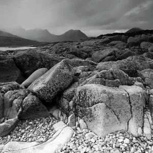 Panoramaansicht der Strandpromenade von Camas Mala auf dem Loch Slapin mit Blick nach den Cuillin-Hügeln in die Inseln des Ärmels und Schottland im Oktober 2012 Panoramaansicht der Strandpromenade von Camas Mala auf dem Loch Slapin mit Blick nach den Cuillin-Hügeln in die Inseln des Ärmels und Schottland im Oktober 2012