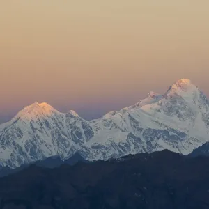Manaslu range seen from Laurebinya, at sunrise, Laurebinya, Langtang - Gosaikund region Manaslu range seen from Laurebinya, at sunrise, Laurebinya, Langtang - Gosaikund region