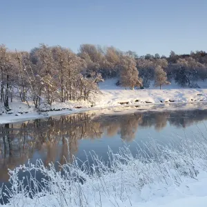Partially frozen River Spey in winter, Cairngorms NP, Scotland, UK, December 2012 Partially frozen River Spey in winter, Cairngorms NP, Scotland, UK, December 2012