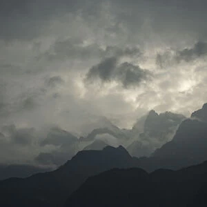 Peaks and clouds above Tiger Leaping Gorge at dawn