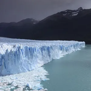 Perito Moreno Glacier, Los Glaciares National Park, Argentina February 2009 Perito Moreno Glacier, Los Glaciares National Park, Argentina February 2009