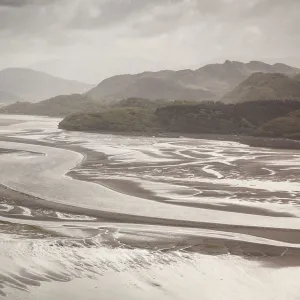 RF- Mawddach Estuary at low tide, Barmouth, Snowdonia National Park, Gwynedd, Wales