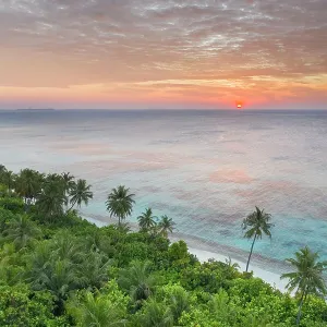 Sunset over the Ocean Print: Dhigurah Island, Maldives Sunset over the Ocean Print: Dhigurah Island, Maldives