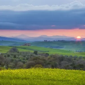 Sunset over Val D Orcia, Tuscany, Italy April 2010 Sunset over Val D Orcia, Tuscany, Italy April 2010