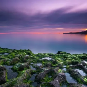 Die Ebbe des Meeres geht aus und die Halbinsel Valdés ist ein UNESCO-Welterbestätte in der Provinz Chubut im südlichen Teil Argentiniens Die Ebbe des Meeres geht aus und die Halbinsel Valdés ist ein UNESCO-Welterbestätte in der Provinz Chubut im südlichen Teil Argentiniens