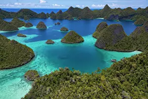 Islands Prints: Aerial view of islands in the Wayag Archipelago