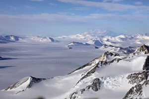 Sue Flood Gallery: Aerial view of Transantarctic mountains, taken en route from the South Pole to Union Glacier