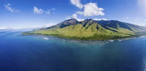 2020 April Highlights Gallery: Aerial view of West Maui from above Oluwalu, Maui, Hawaii, October 2018