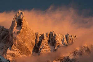 Images Dated 12th February 2018: Aiguille du Dru mountain in the last evening sunlight, Chamonix area, Haute-Savoie
