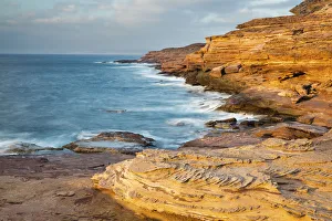 Images Dated 3rd December 2015: Coastal cliffs at Pot Alley, of Kalbarri National Park, Western Australia, December 2015