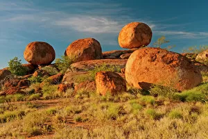 Images Dated 19th June 2010: Devils Marbles, Devils Marbles Conservation Reserve, Northern Territory, Australia