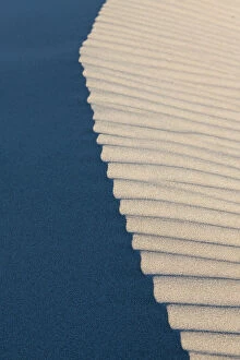 East Asia Collection: Drifting sand dunes in the Gobi desert, near Dunhuang, Gansu, China