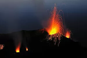 Images Dated 10th May 2009: Eruptions on Stromboli Volcano, Aeolian Islands, Italy, May 2009