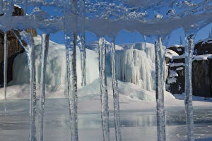 Temperature Gallery: Frozen icicles and frozen waterfall, Putoransky State Nature Reserve, Putorana Plateau