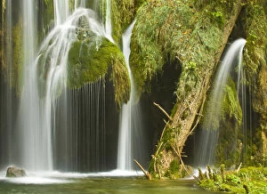 Waterfalls Gallery: Galovac Buk waterfalls, Upper lakes, Plitvice Lakes National Park, Croatia, October 2008