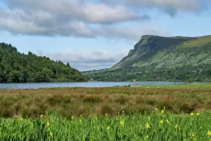 Valleys Prints: Glencar Lough, large glacial lake in Glencar Valley