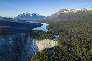 Waterfalls Collection: Hunlen Falls, Canadas highest free falling waterfall, Tweedsmuir South Provincial Park