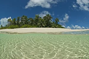 Images Dated 15th January 2016: Idyllic tropical island landscape, Bijoutier island, Seychelles Indian Ocean, 2005