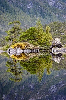 Images Dated 12th September 2009: Lake surrounded by temperate rainforest, Campania Island, Great Bear Rainforest, British Columbia