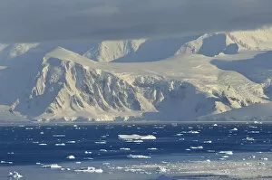 Antarctic Ocean Gallery: Landscape from Neko Harbour, Andvord Bay. Antarctic Peninsula, Antarctica