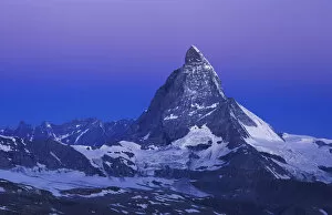 Images Dated 9th October 2008: Matterhorn at dawn, Zermatt, Swiss Alps, Switzerland