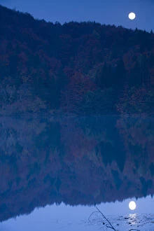 Images Dated 14th October 2008: Moon shining over Proscansko lake, Upper Lakes, Plitvice Lakes National Park, Croatia
