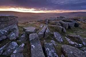 Images Dated 28th October 2011: Moorland view at Belstone with granite outcrops in the foreground, near Okehampton