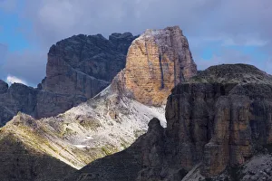 Images Dated 3rd July 2009: Mountains southwest of Tre Cime di Lavaredo, Sexten Dolomites, South Tyrol, Italy