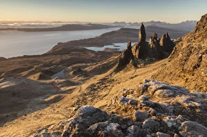 Images Dated 25th March 2015: Old Man of Storr at dawn, Isle of Skye, Inner Hebrides, Scotland, UK, March 2015