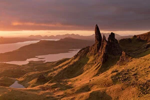 The Old Man of Storr, golden early morning light, the Trotternish peninsula, Isle of Skye