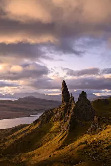 Images Dated 9th July 2020: The Old Man of Storr, golden early morning light, the Trotternish peninsula, Isle of Skye