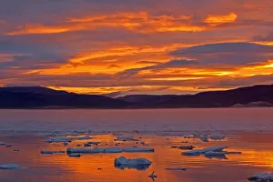 Images Dated 1st August 2013: Pack ice at sunset, Wrangel island, Far East Russia
