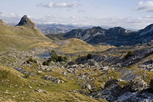 Images Dated 5th October 2008: Poscenska Valley, snow on distant mountains, Durmitor NP, Montenegro, October 2008
