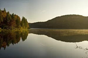 Images Dated 7th October 2008: Proscansko lake, early morning light, near Ljeskovac village, Upper Lakes, Plitvice