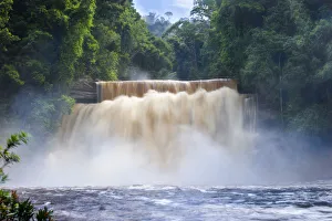 RF - Maliau Falls, Maliau River. Centre of Maliau Basin - Sabah, Borneo RF - Maliau Falls, Maliau River. Centre of Maliau Basin - Sabah, Borneo