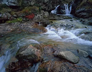 Ruisseau du Cot (stream) near Cirque de Troumouse, Pyrenees, France, October 2008